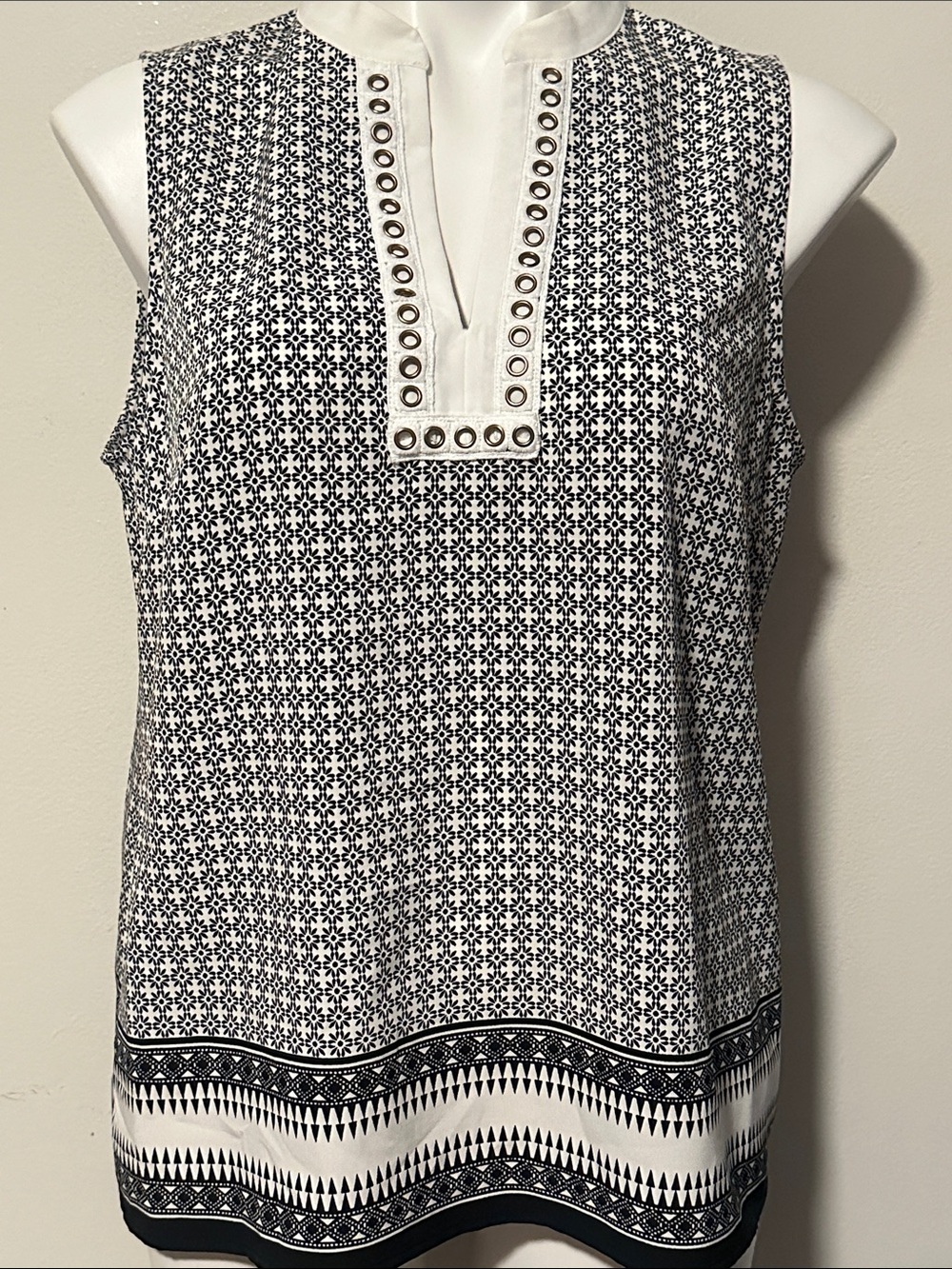 The Limited Black & White Sleeveless Eyelet-Trim Tunic Tank